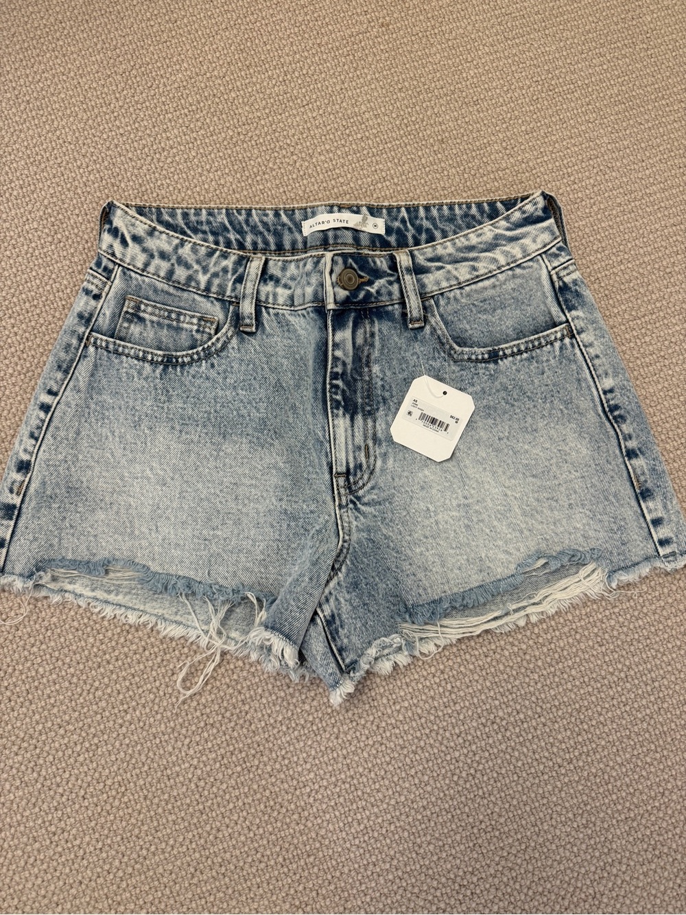 NWT Altar'd State Light Blue Distressed Denim Shorts, M